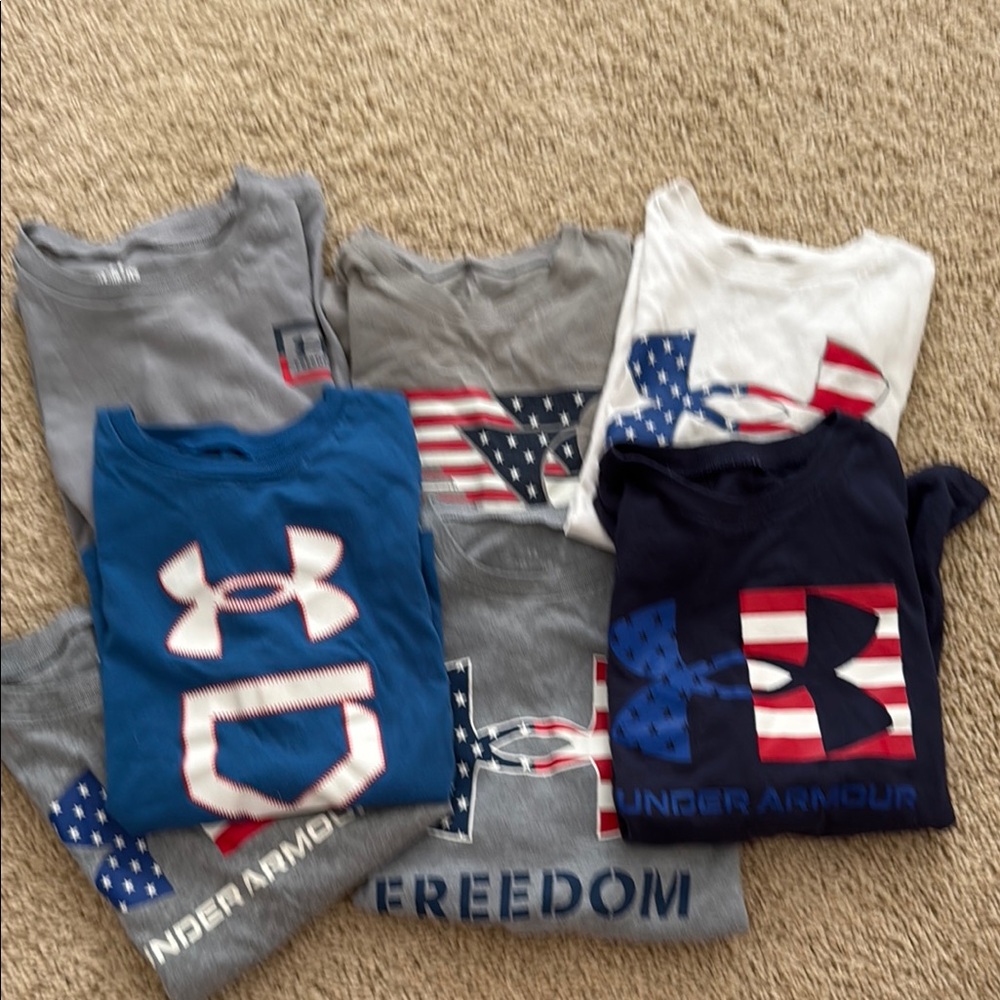 Bundle of 8 Under Armour Boys shirts